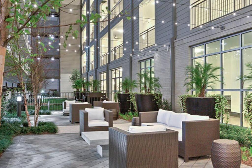 Penthouse Cool-Oasis-In-Houston-Rental Car Available-View-Great-Sleep Exterior foto