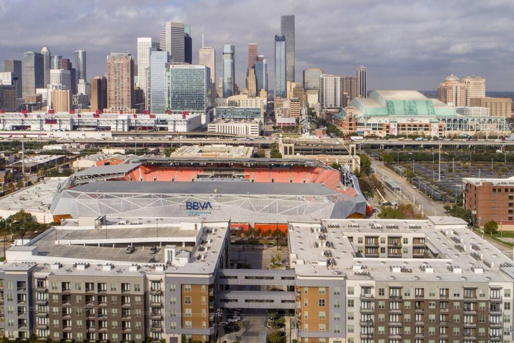 Penthouse Cool-Oasis-In-Houston-Rental Car Available-View-Great-Sleep Exterior foto