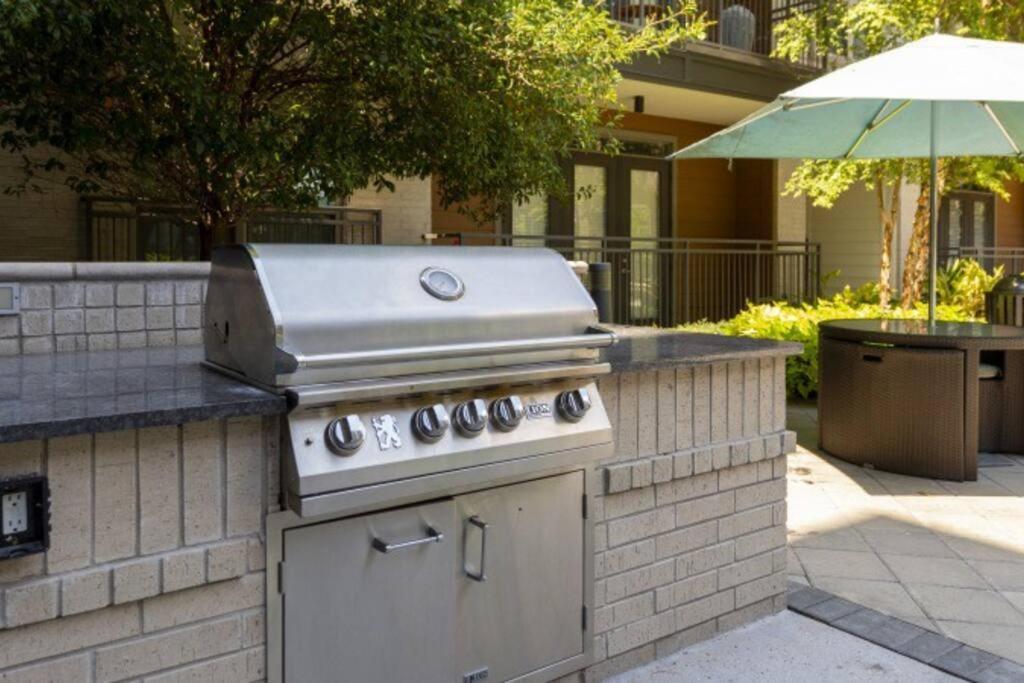 Penthouse Cool-Oasis-In-Houston-Rental Car Available-View-Great-Sleep Exterior foto